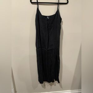 ZARA black flowy dress with slit / Women Size Large